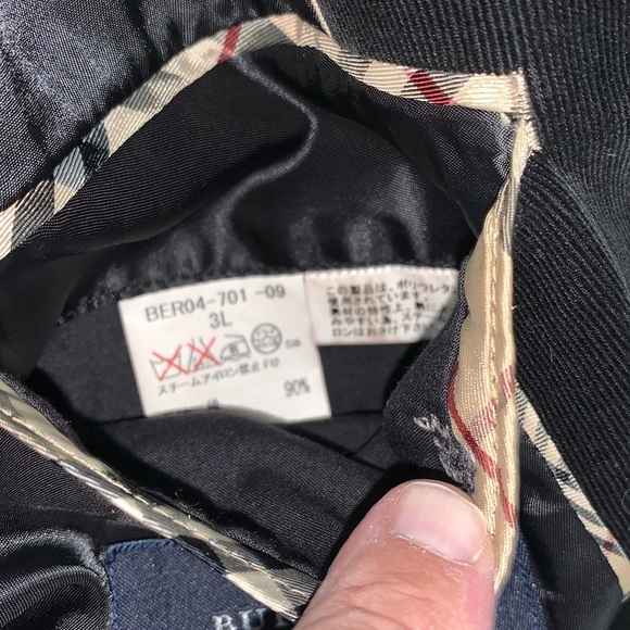 Burberry Sports Jacket Size 46R. Very Good Used Condition. - Picture 12 of 16